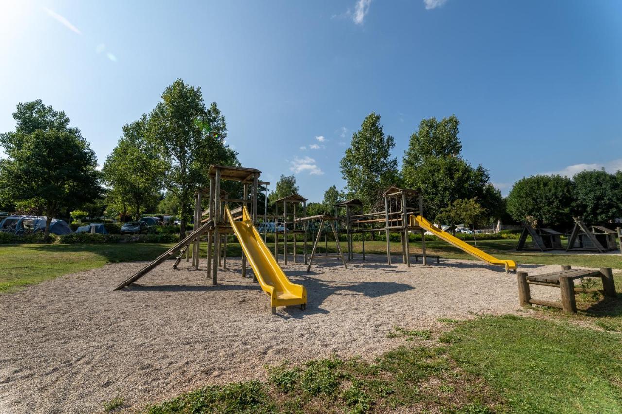 Camping Le Caussanel Hotel Canet-de-Salars Buitenkant foto