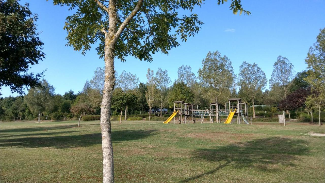 Camping Le Caussanel Hotel Canet-de-Salars Buitenkant foto