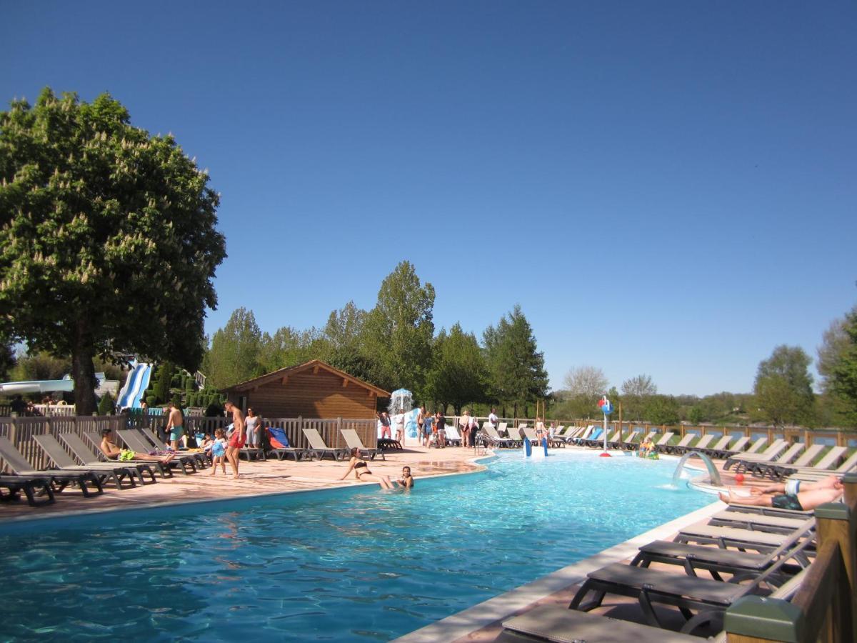 Camping Le Caussanel Hotel Canet-de-Salars Buitenkant foto