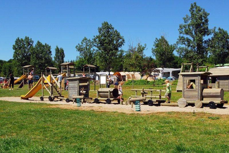 Camping Le Caussanel Hotel Canet-de-Salars Buitenkant foto
